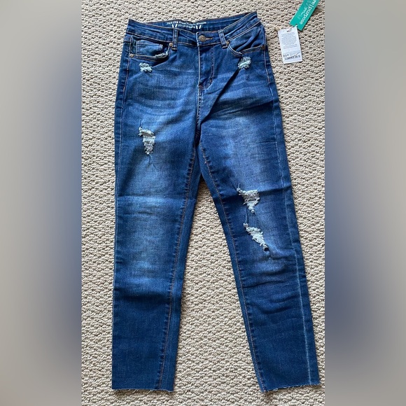 Grace & Lace Cropped Repurposed Denim Size 6 - Picture 1 of 2